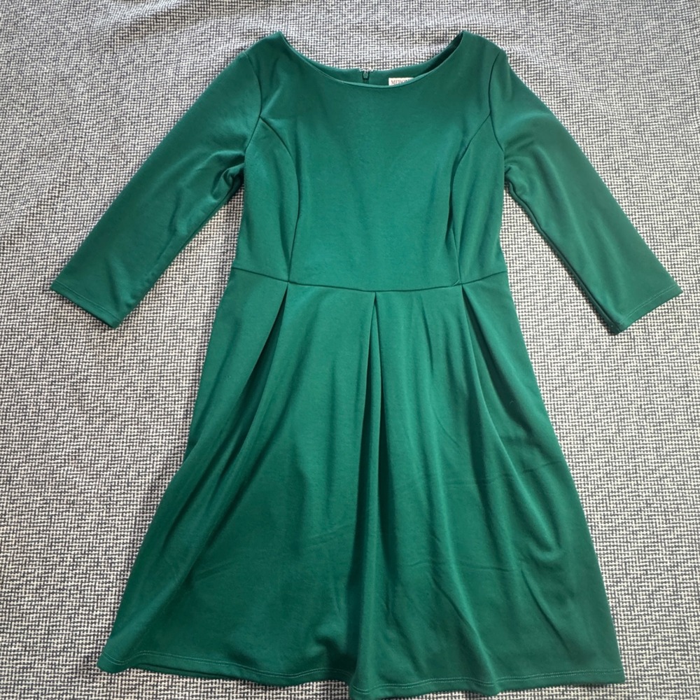 Merona Emerald Green Fit and Flare Dress 3/4 Sleeve Pleated Boat Neck Large
